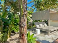 A garden outside Bonaire Beach House