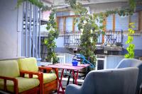 A seating area at Mimoza İstiklal Apart Hotel