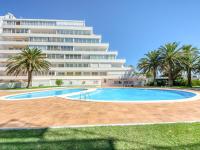 Bazén v ubytovaní Apartment Roses Holiday Center-2 by Interhome alebo v jeho blízkosti