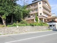 Budynek, w którym mieści się apartament