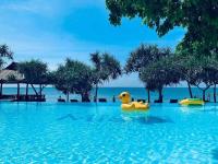 Bazén v ubytování Lanta Miami Resort - SHA Extra Plus nebo v jeho okolí