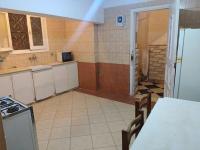 Kuchyň nebo kuchyňský kout v ubytování meka privacy quit duplex villa