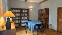 Biblioteka w domu wakacyjnym