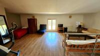 Telewizja i/lub zestaw kina domowego w obiekcie Maison vigneronne 8p / jardin / parking