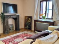 Posezení v ubytování 2-Floor Traditional Prague Apartment