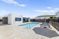 Bazén v ubytování Lanzarote Villa Volcan 7 nebo v jeho okolí