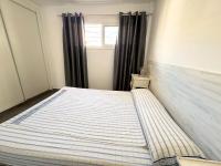 Postel nebo postele na pokoji v ubytování Apartsalou Bilbao