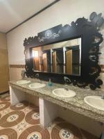 Hotel Hollywood Paradise ZFの見取り図または間取り図
