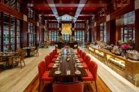 En restaurant eller et andet spisested på Sofitel Singapore Sentosa