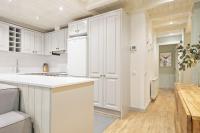 Kuchyň nebo kuchyňský kout v ubytování Luderna - Apartamento Val de Ruda A61 de Sarradé