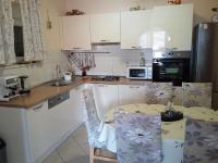 Kuchyňa alebo kuchynka v ubytovaní Apartment Josip