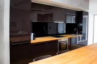 A kitchen or kitchenette at Vienna Suites
