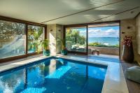 Bazén v ubytovaní Mala Garden Design Hotel alebo v jeho blízkosti