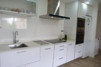 Kuchyň nebo kuchyňský kout v ubytování DELUX apartament Salou