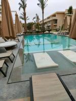 Bazén v ubytování Studio G Cribs El Gouna nebo v jeho okolí