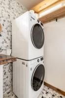 Grundriss der Unterkunft Cozy Coop Casita - Lake Travis-Hot Tub-Tiny House