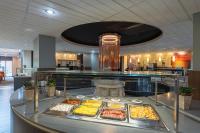 Еда / где поесть недалеко от отеля