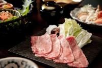 旅館の敷地内または近くでの食事または食べ物