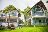 Villa De Leaf River Kaeng Krachanにある庭