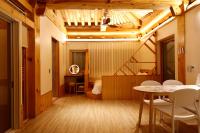 Ein Sitzbereich in der Unterkunft Hanok stay Mokhyang
