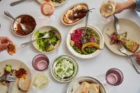 Jídlo v hotelu nebo okolí