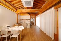 Küche&#47;Küchenzeile in der Unterkunft Hanok stay Mokhyang
