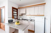 Kuchnia lub aneks kuchenny w obiekcie Apartamentos Xaloc HRC