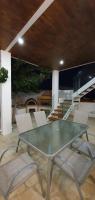 Balkón nebo terasa v ubytování Villa Anthitsa