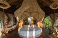 BELALU Bali Boutique & SPA experienceにあるベッド