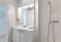 A bathroom at Apartamento Azahara