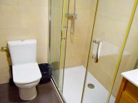 Koupelna v ubytování Apartamentos Jaca Ciudadela 3000