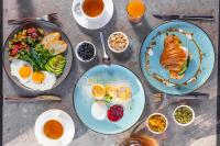 Jídlo v hotelu nebo okolí