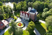 Budova, v ktorej sa hotel nachádza
