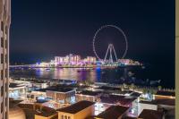 Nespecifikovaný výhled na destinaci Dubaj nebo výhled na město při pohledu z apartmánu