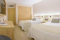 Postel nebo postele na pokoji v ubytování Hotel Best Oasis Tropical