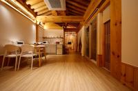 Küche&#47;Küchenzeile in der Unterkunft Hanok stay Mokhyang