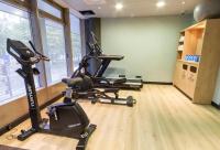 Campanile Prime Paris 19 - La Villetteにあるフィットネスセンターまたはフィットネス設備