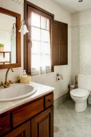 A bathroom at Apartamentos Rurales Posada de las Hoces