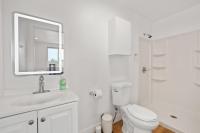 Perfect Location Near USC, 1Bedroom with Shared Accessにあるバスルーム