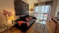 TV a/nebo společenská místnost v ubytování Apartments Madrid Suite Aeropuerto, IFEMA