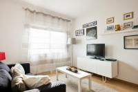 TV a/nebo společenská místnost v ubytování Luxury Apartment Barcelona