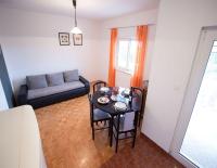 Posedenie v ubytovaní Apartments Miljenko