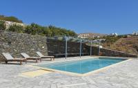 Bazén v ubytovaní Stunning Home In Ampela, Syros alebo v jeho blízkosti