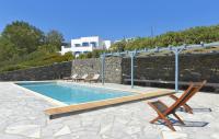 Bazén v ubytovaní Stunning Home In Ampela, Syros alebo v jeho blízkosti