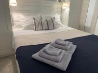 Posteľ alebo postele v izbe v ubytovaní Mar&Mar, apartamento con solárium y piscina