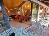 Patio nebo venkovní prostory v ubytování Keremidchieva Kushta Guest House