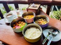 Jídlo v penzionu nebo okolí