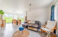 Część wypoczynkowa w obiekcie Cozy Home In Lyons-La-Forêt