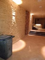 Postel nebo postele na pokoji v ubytování Room in santa maria tower hy ell dollar