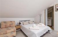 Posteľ alebo postele v izbe v ubytovaní Nice Apartment In Senj